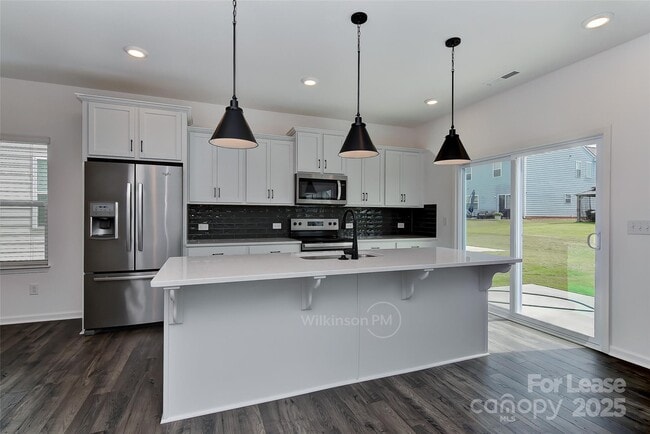 Building Photo - 561 Scotch Meadows Loop