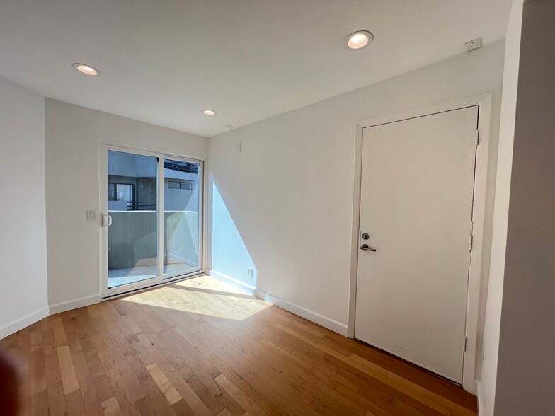 Den (3rd Floor) - 1878 N Alvarado St
