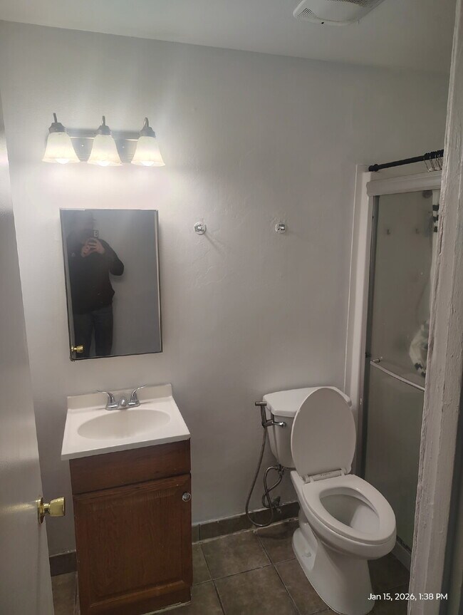 Building Photo - Gated Spacious Lot.  Updated interior - Must see