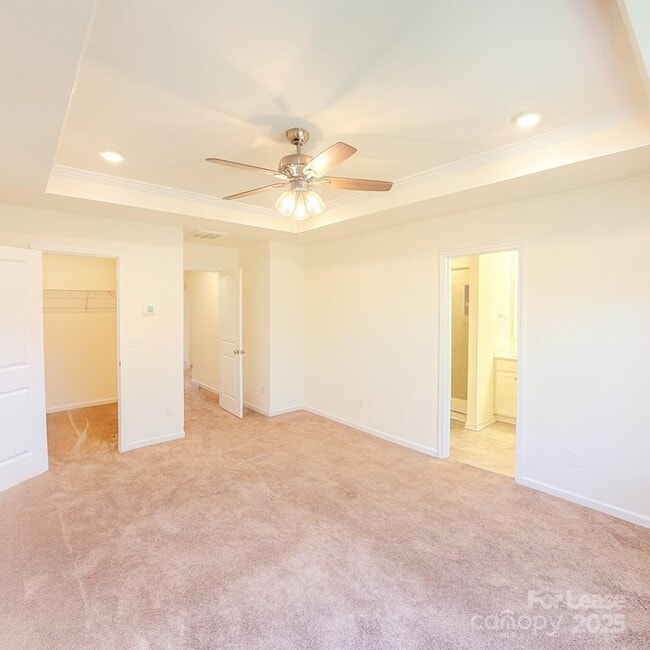 Building Photo - 2841 Yeager Dr NW