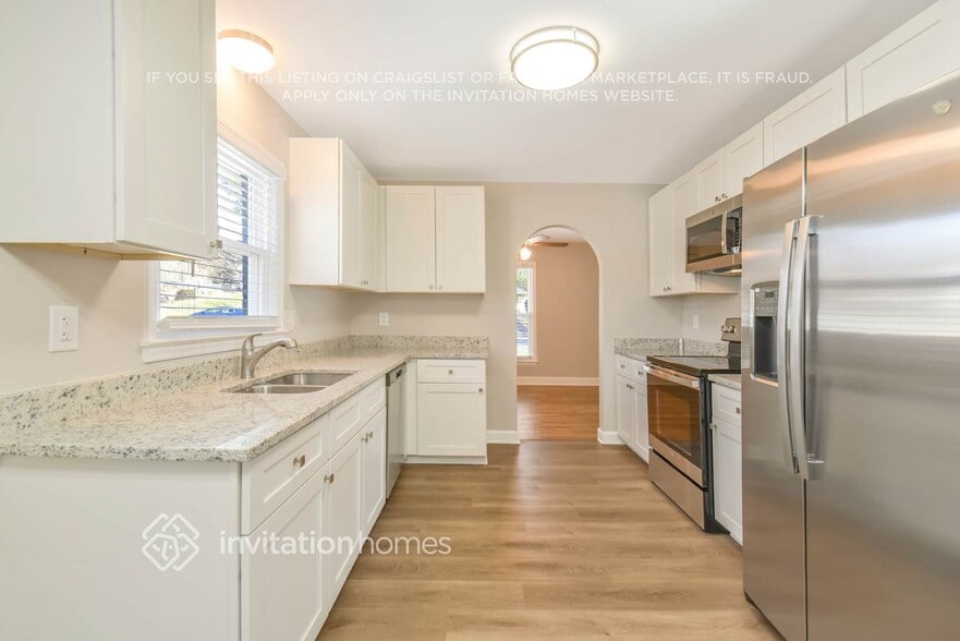 Building Photo - 7410 Marlbrook Dr