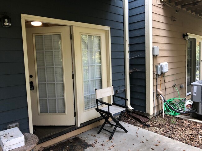 Bottom Floor Porch - 2801 Stone Rock Dr