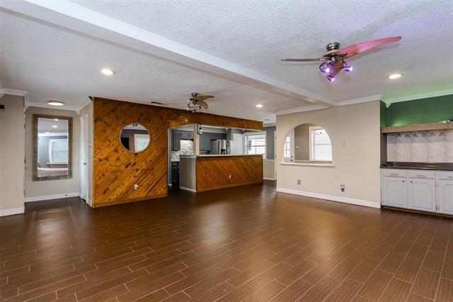 Building Photo - 2517 Rosewood Dr