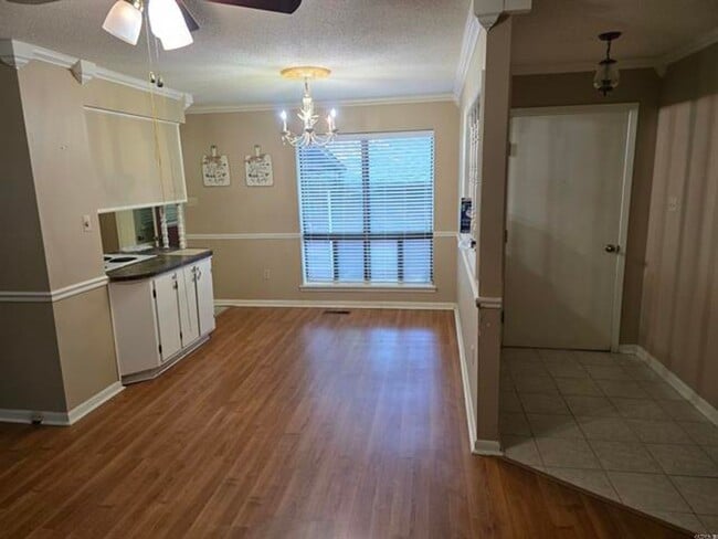 Building Photo - Contact Peggy Goodman 501 676 1758