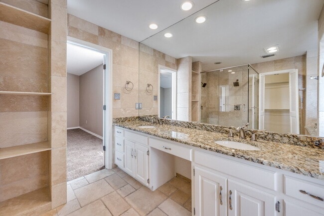 Building Photo - Nicely updated Property, next to SMU