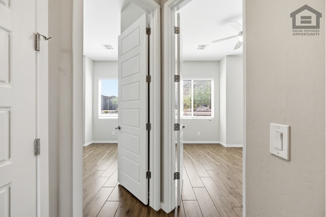 Building Photo - 3Bed/2Bath Home in Cave Creek! Ready for Immediate Move-In! -- NO HOA!