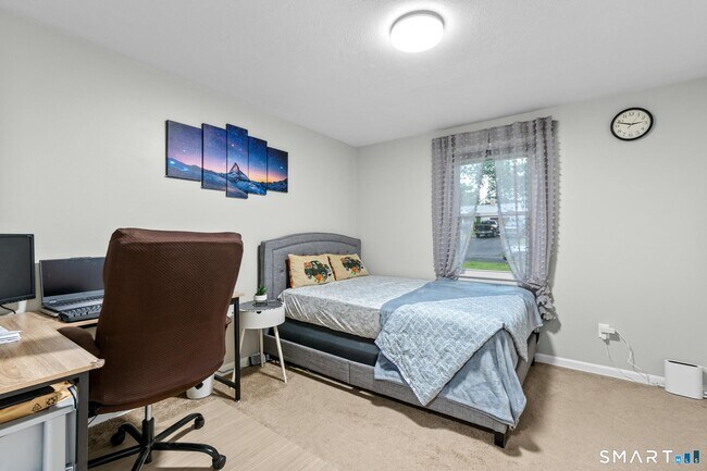 Building Photo - 128 Forest Dr