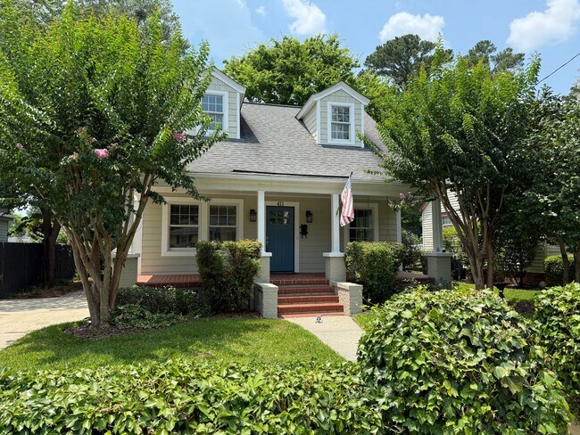 Primary Photo - Gorgeous 4 Bed, 3 Bath Haymount Home