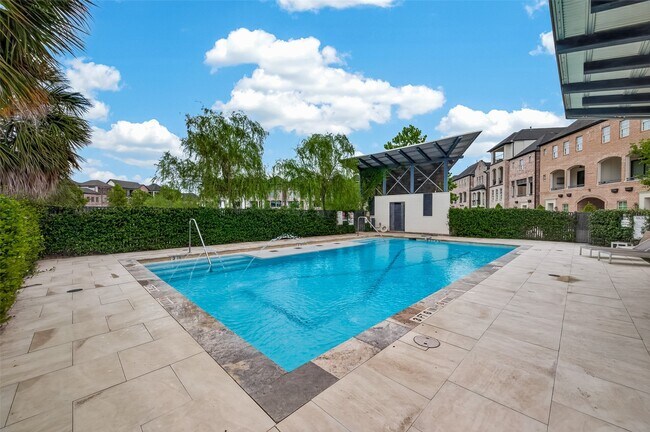 Building Photo - 2713 Kinsley Oaks Dr