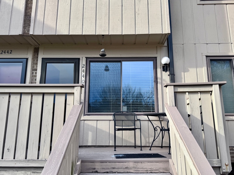 Building Photo - 2440 Glengyle Dr