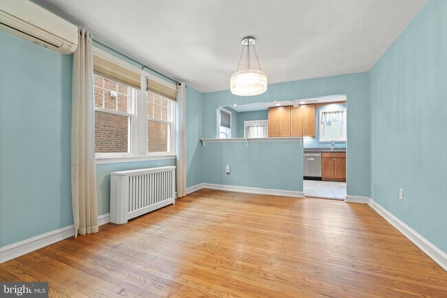 Building Photo - 15 Elm Ave