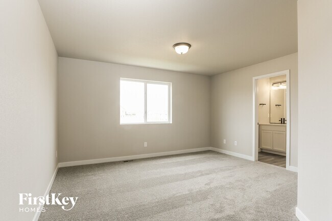 Building Photo - 10297 Luneth Dr