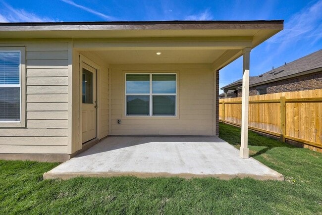 Building Photo - 618 Waterway Ave