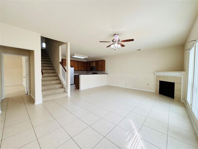 Building Photo - 14851 Fir Knoll Way