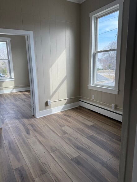 Building Photo - 264 Fond du Lac Ave