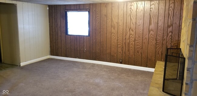 Building Photo - 8803 Balboa Ct