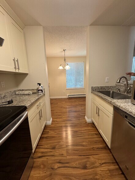 Building Photo - 17535 150th Ct SE