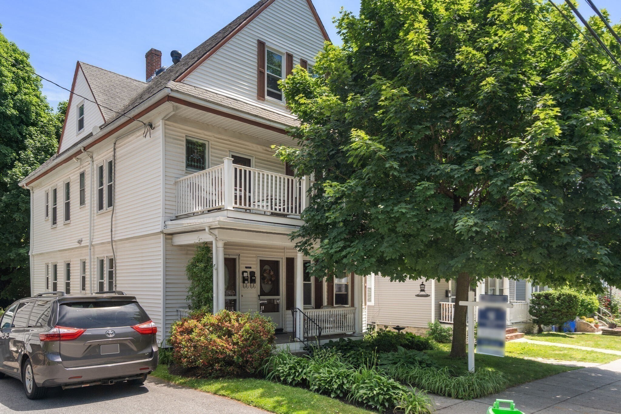 Building Photo - 124 Brooks St