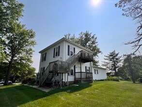 Building Photo - 5212 Lincoln Way