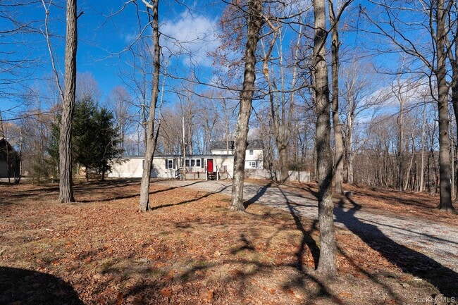 Building Photo - 193 Decker Rd