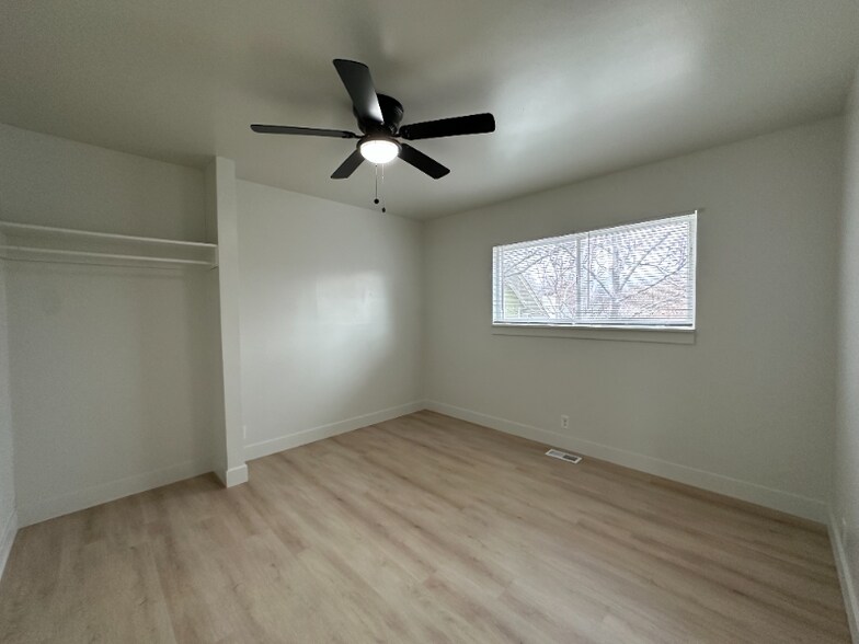 Building Photo - 1340 S 200 E