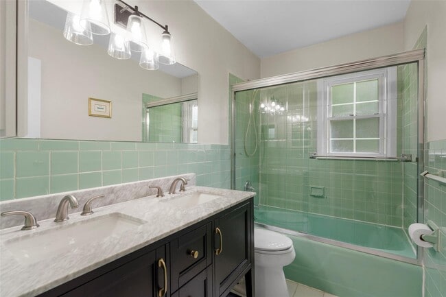 Building Photo - 50 Puritan Dr