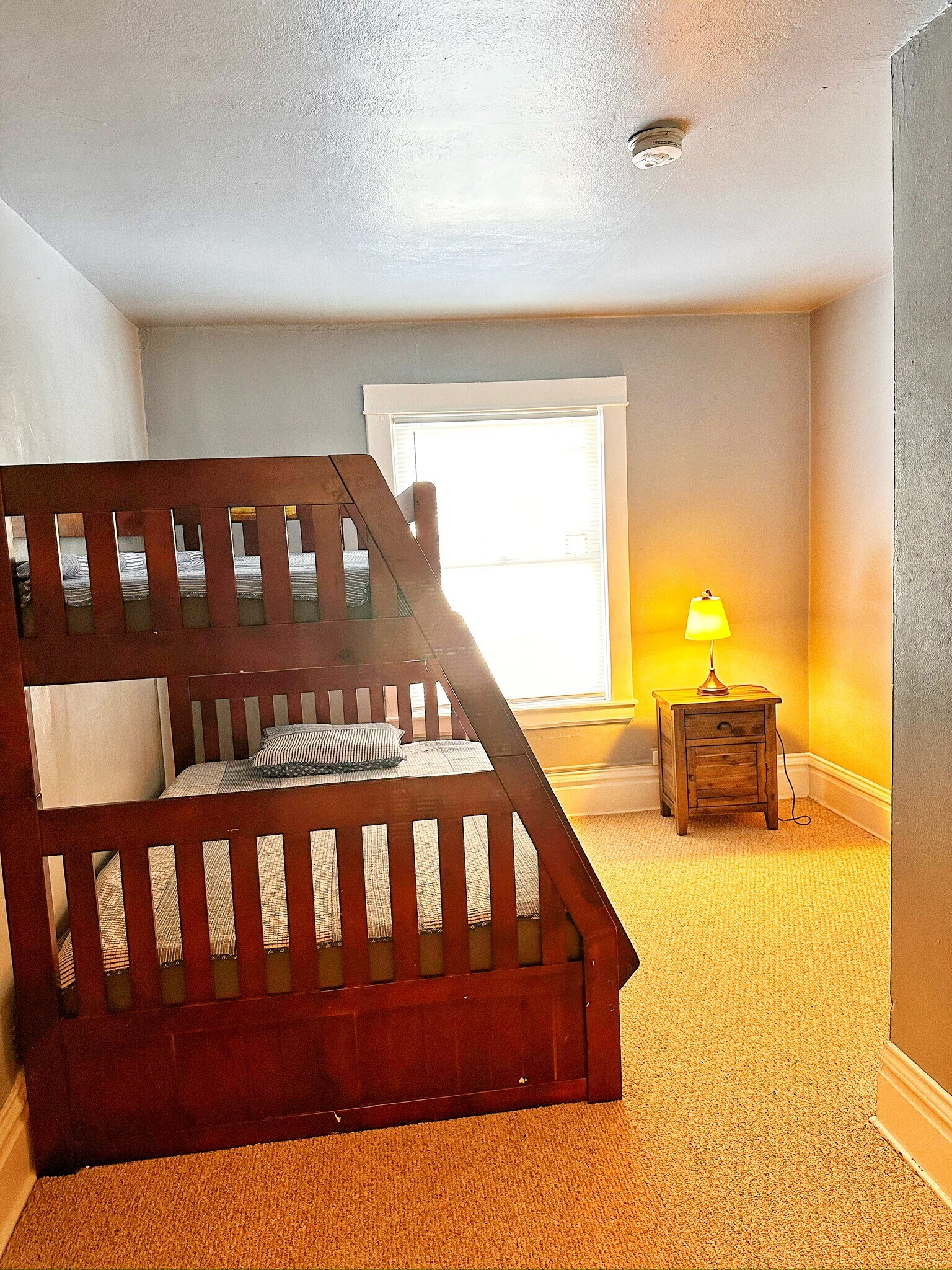 Building Photo - 807 W Vine St