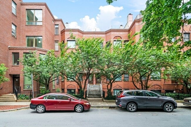 Building Photo - 39 Symphony Rd