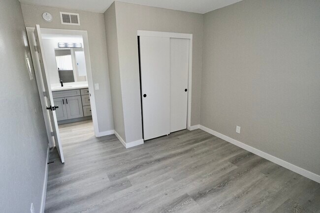 Building Photo - 8101 Larson Ave