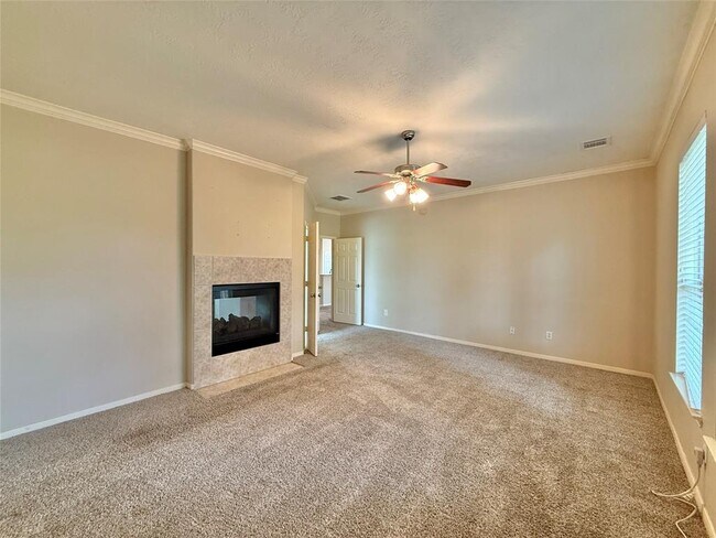 Building Photo - 25314 Oak Knot Dr