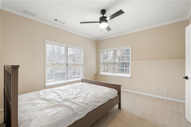 Building Photo - 870 Longstone Landing