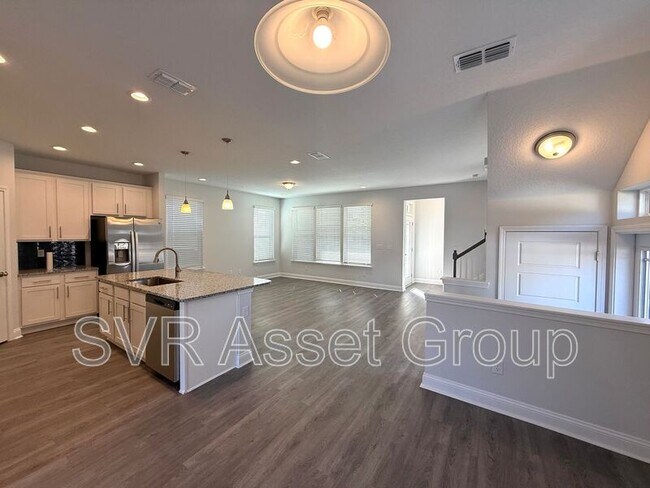 Building Photo - 2970 College St