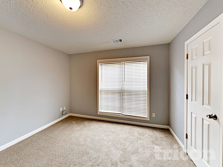 Building Photo - 1580 Sedgefield Trail