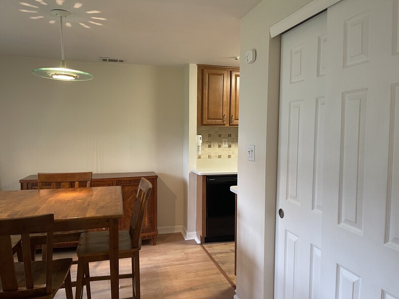 Entrance Foyer Coat Closet - 158 Cambridge Dr