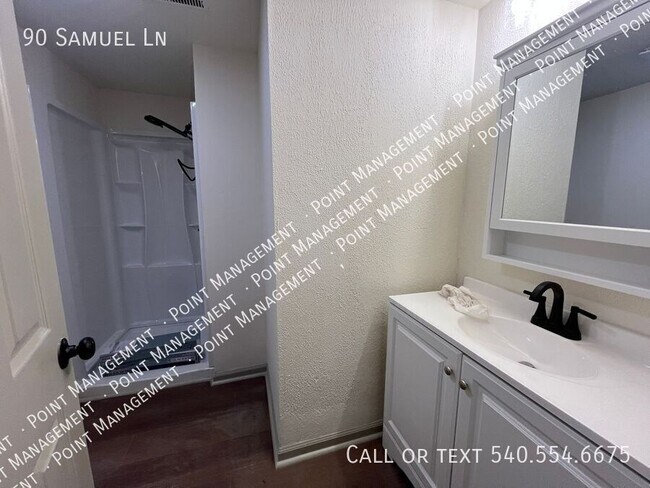 Building Photo - 90 Samuel Ln