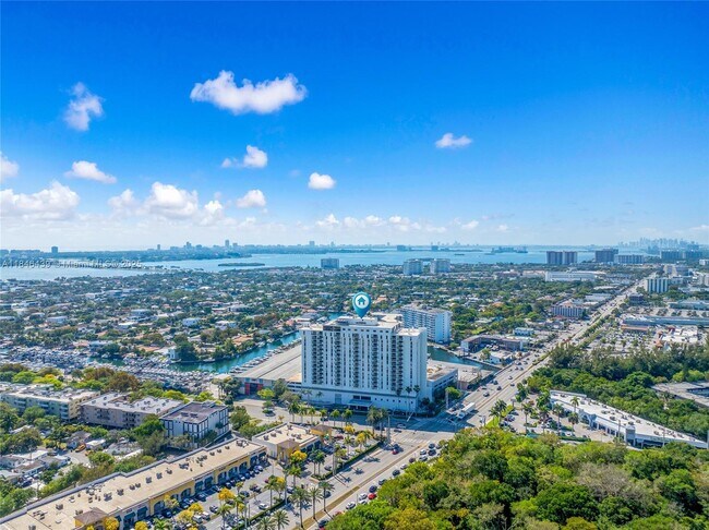 Building Photo - 13499 Biscayne Blvd