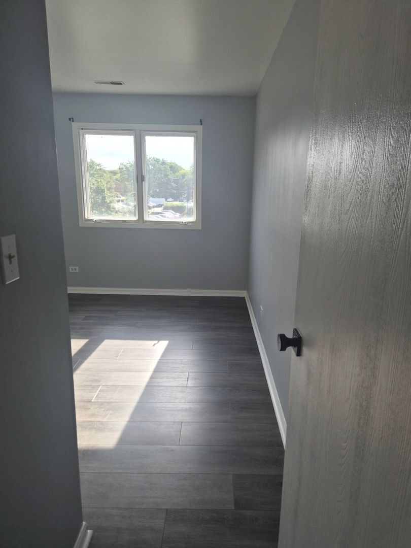 Building Photo - 1424 Stonebridge Cir