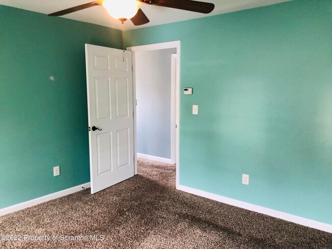 Building Photo - 176 Belmont St