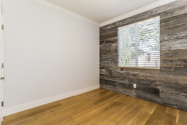 Building Photo - 7808 Abbington Way