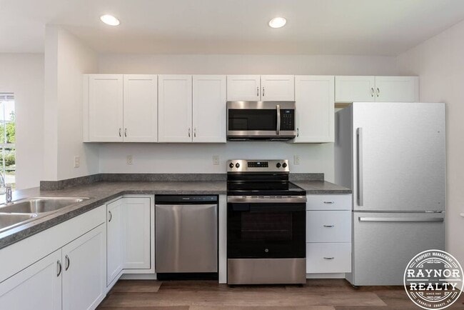 Building Photo - 201 Smith Dr