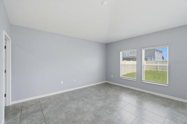 Building Photo - 1033 Holden Wy