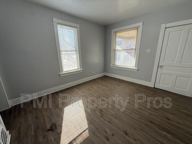 Building Photo - 3278 N 17th St