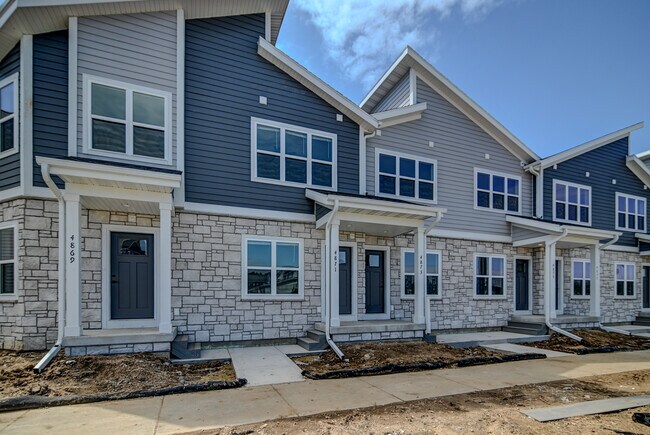 Building Photo - 4873 Lacy Rd