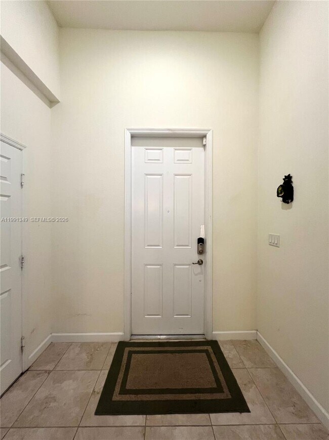 Building Photo - 422 SE 34th Terrace