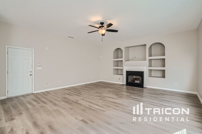 Building Photo - 881 Ashton Park Dr SE