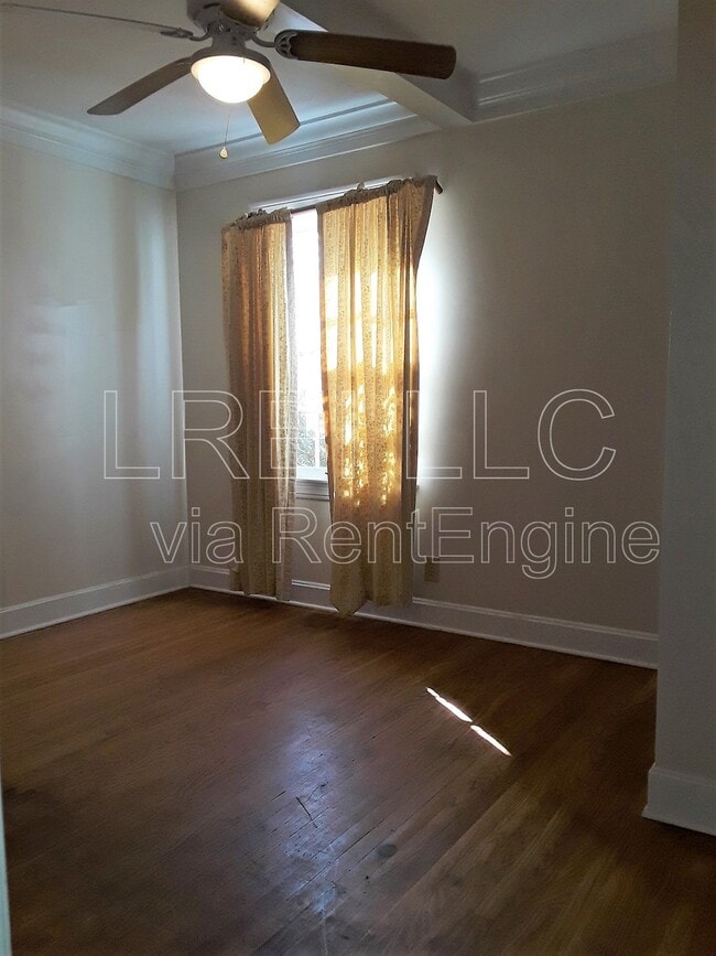Building Photo - 1025 Carlisle Ave