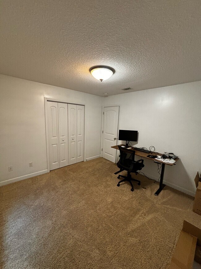 Building Photo - 221 Guyett Ave