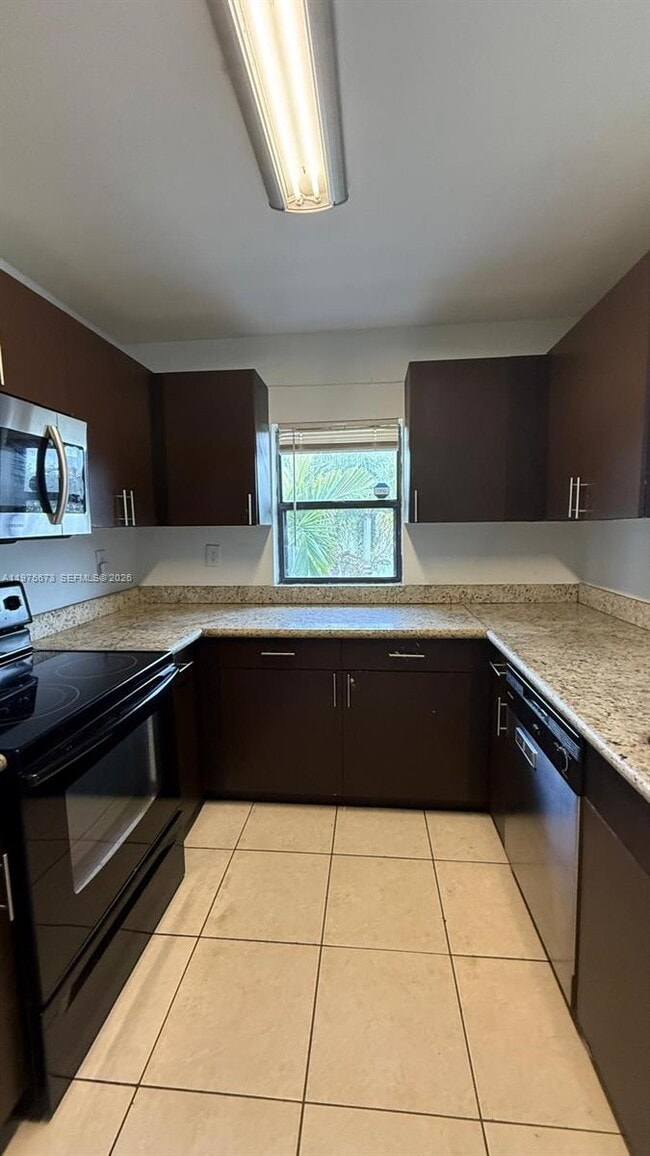 Building Photo - 3965 NW 87th Ave