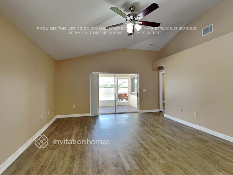 Building Photo - 3572 Siderwheel Dr
