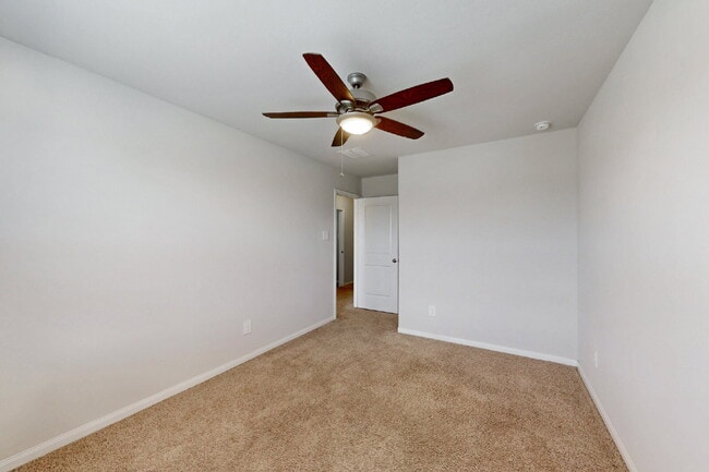 Building Photo - 968 Rice Dr